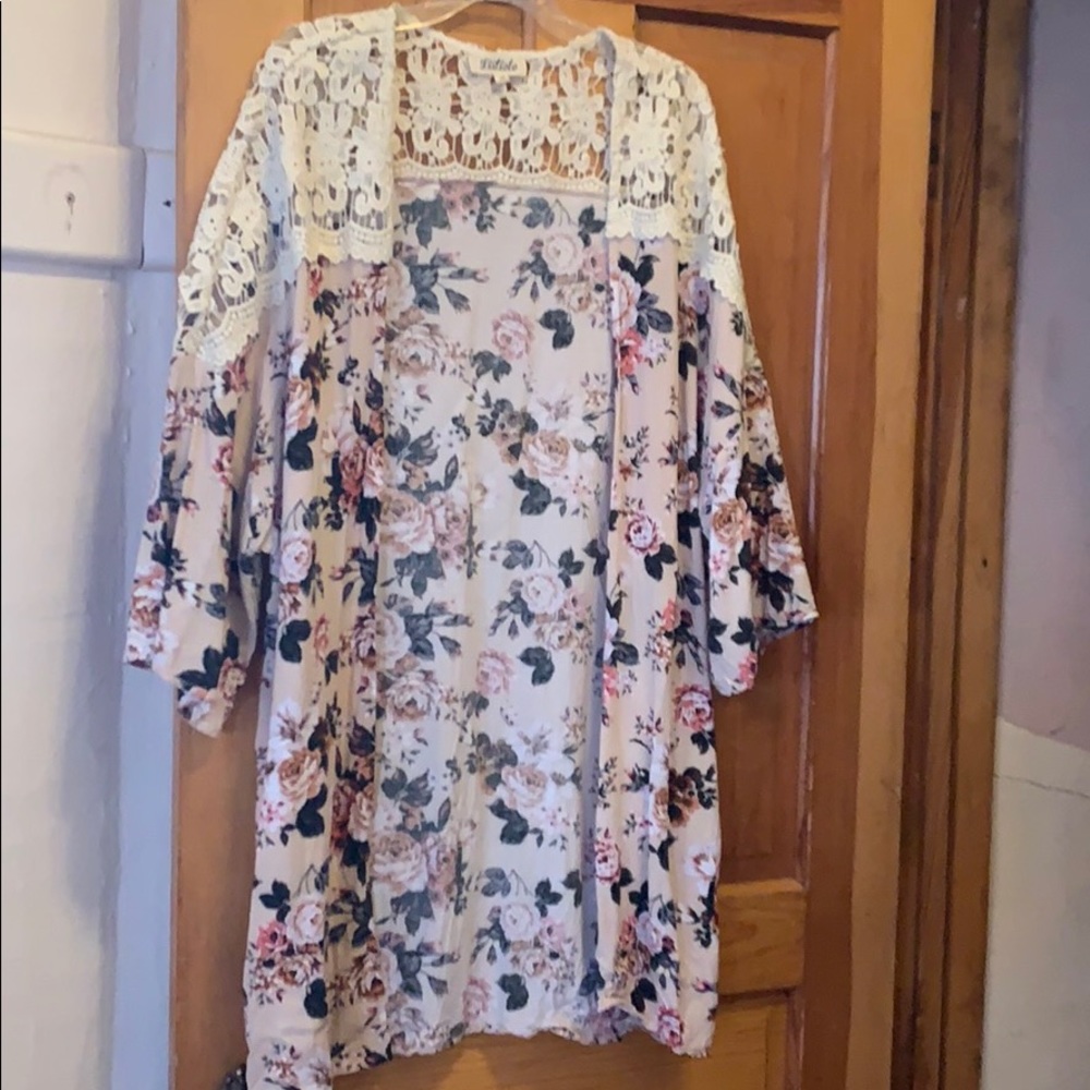 Floral kimono